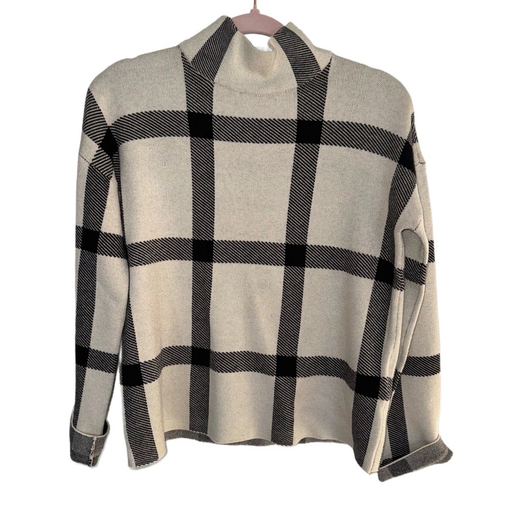 Vero Moda Women’s white and black turtle neck pullover sweater size small - Picture 3 of 8